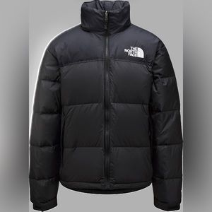 Selling my North face puffer because it is the wrong size